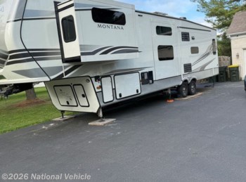 Used 2023 Keystone Montana 3857BR available in Spring Grove, Illinois