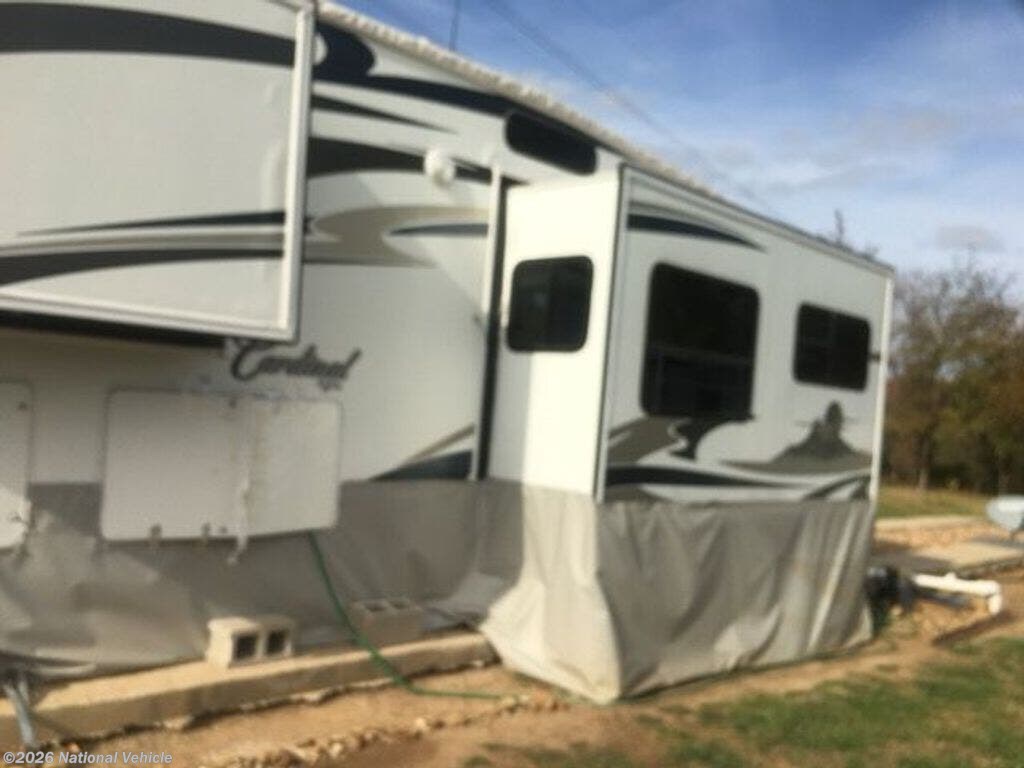 Used 2009 Forest River Cardinal 30TS available in Urich, Missouri