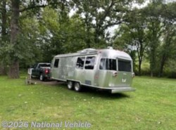 Used 2009 Airstream International Signature 25SS available in Portage, Wisconsin