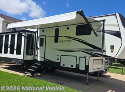 Used 2019 Forest River Wildcat 32WB available in Grapevine, Texas