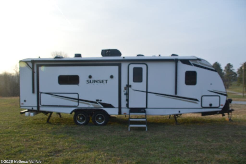 Used 2022 CrossRoads Sunset Trail Super Lite 285CK available in Glasgow, Kentucky