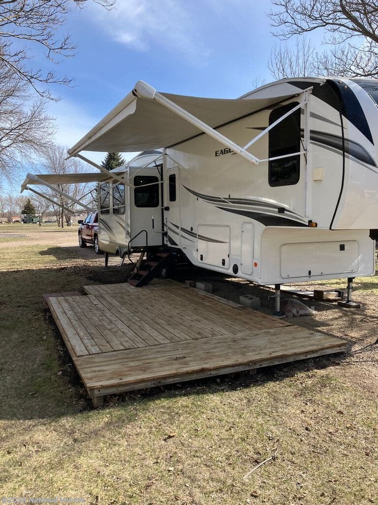 Used 2022 Jayco Eagle 321RSTS available in Sioux Falls, South Dakota