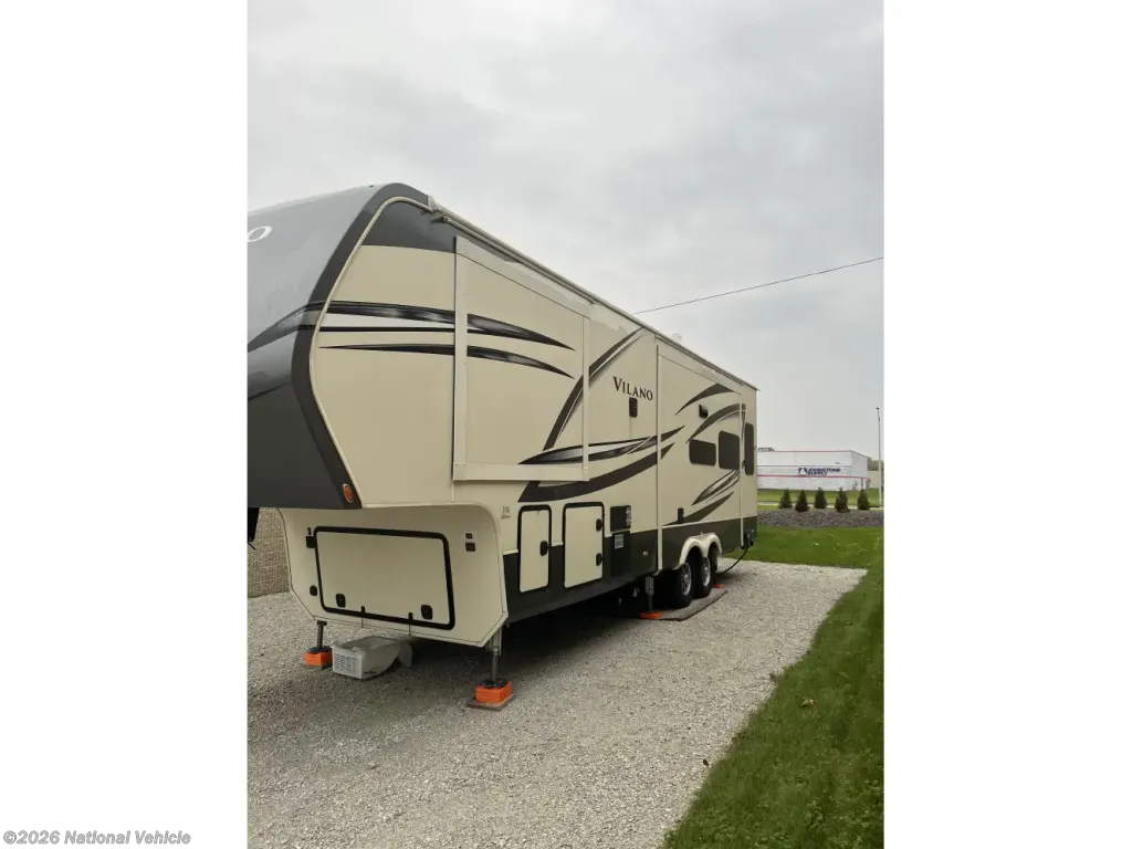 Used 2022 Vanleigh Vilano 320GK available in Mt Pleasant, Wisconsin