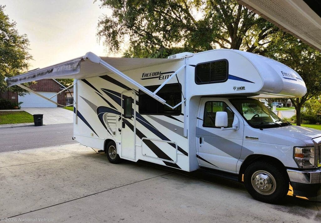 Used 2021 Thor Motor Coach Freedom Elite 26HE available in New Braunfels, Texas