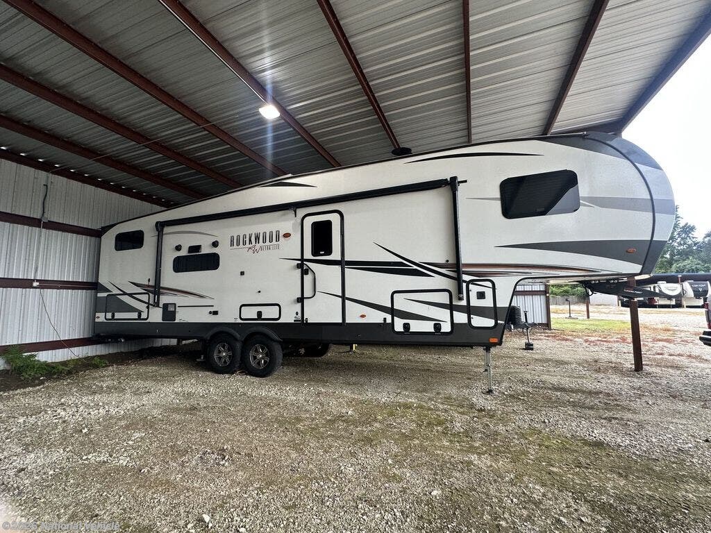 Used 2022 Forest River Rockwood Ultra Lite 2891BH available in Spring, Texas