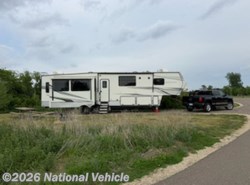 Used 2022 Keystone Montana 3855BR available in Rosemount, Minnesota