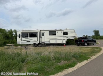 Used 2022 Keystone Montana 3855BR available in Rosemount, Minnesota