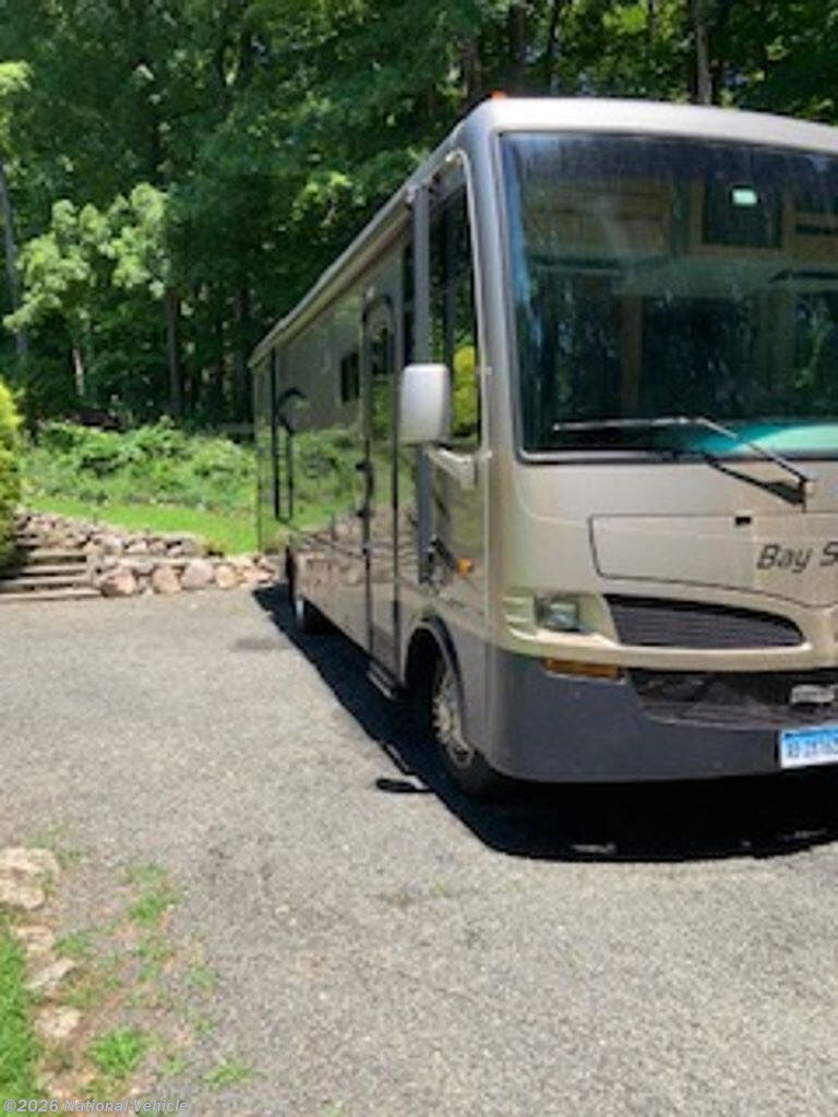 Used 2008 Newmar Bay Star 2901 available in Redding, Connecticut