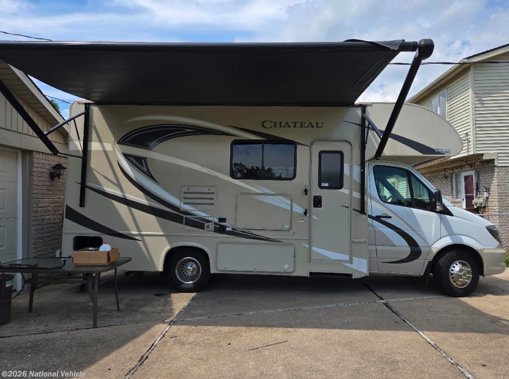 Used 2018 Thor Motor Coach Chateau 24F available in South Gate, Michigan