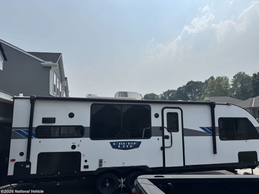 Used 2024 Forest River Salem Cruise Lite Platinum 24VIEWX available in Cottage Grove, Minnesota
