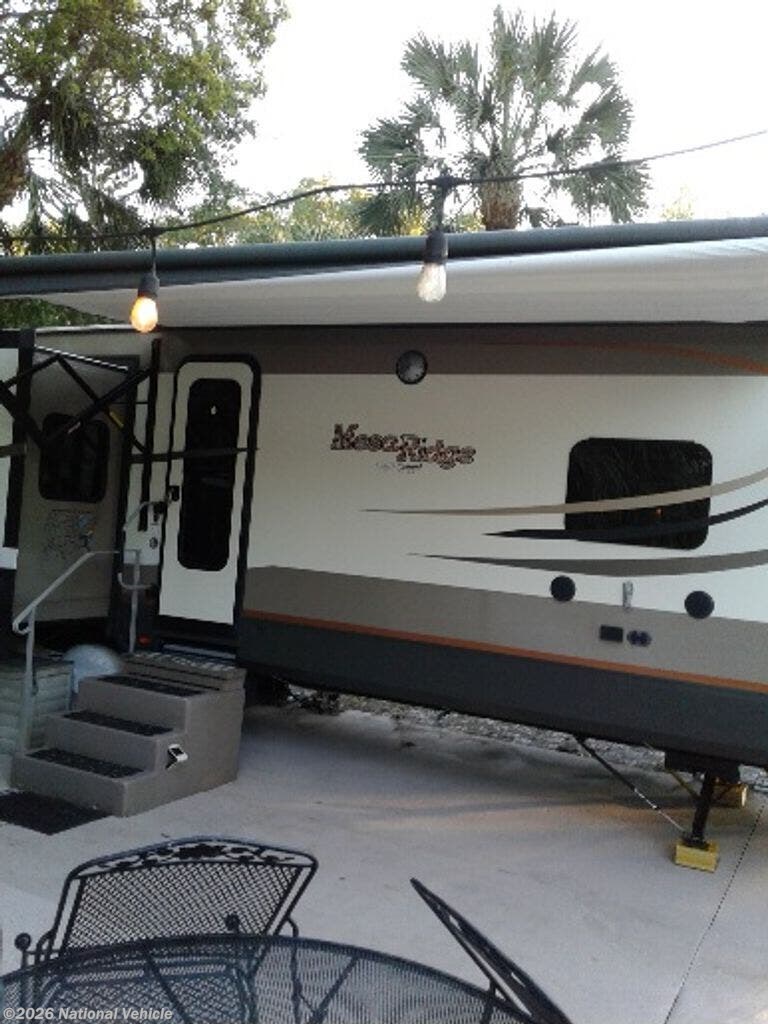 Used 2017 Highland Ridge Mesa Ridge 323RLS available in Hialeah, Florida