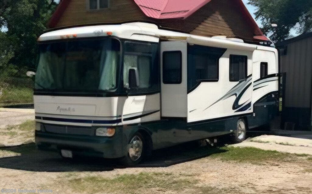 Used 2005 Monaco RV Monarch SE 34SBD available in Fremont, Nebraska