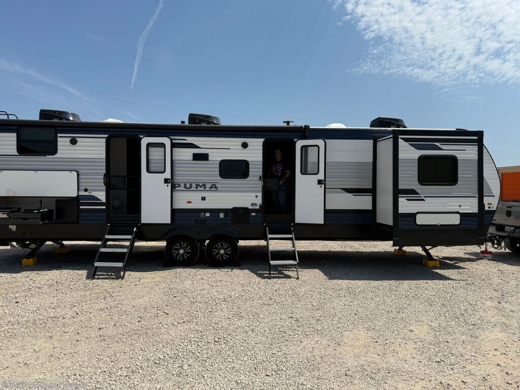 Used 2025 Palomino Puma 32BHQS available in Waxahachie, Texas