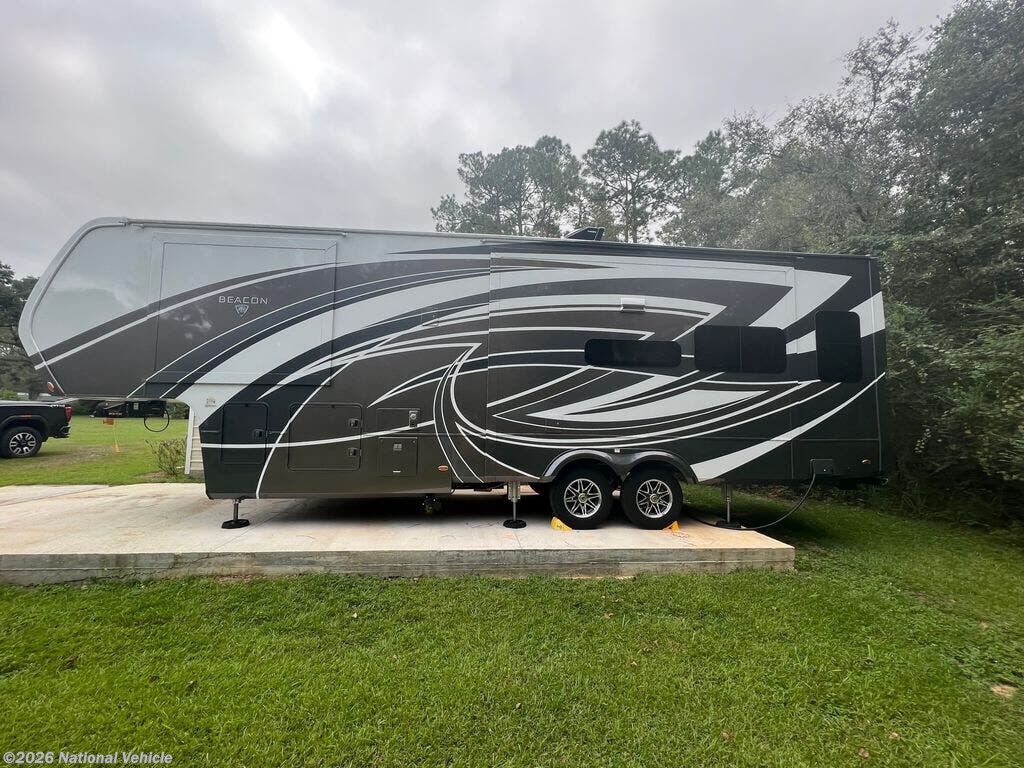 Used 2022 Vanleigh Beacon 34RLB available in Grand Bay, Alabama
