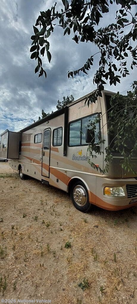 Used 2007 Fleetwood Bounder 35E available in Leona Valley, California