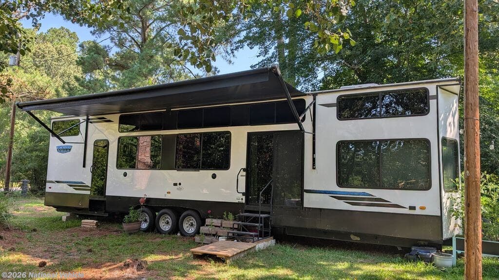 Used 2024 Forest River Salem Grand Villa 44VIEW available in Clayton, North Carolina