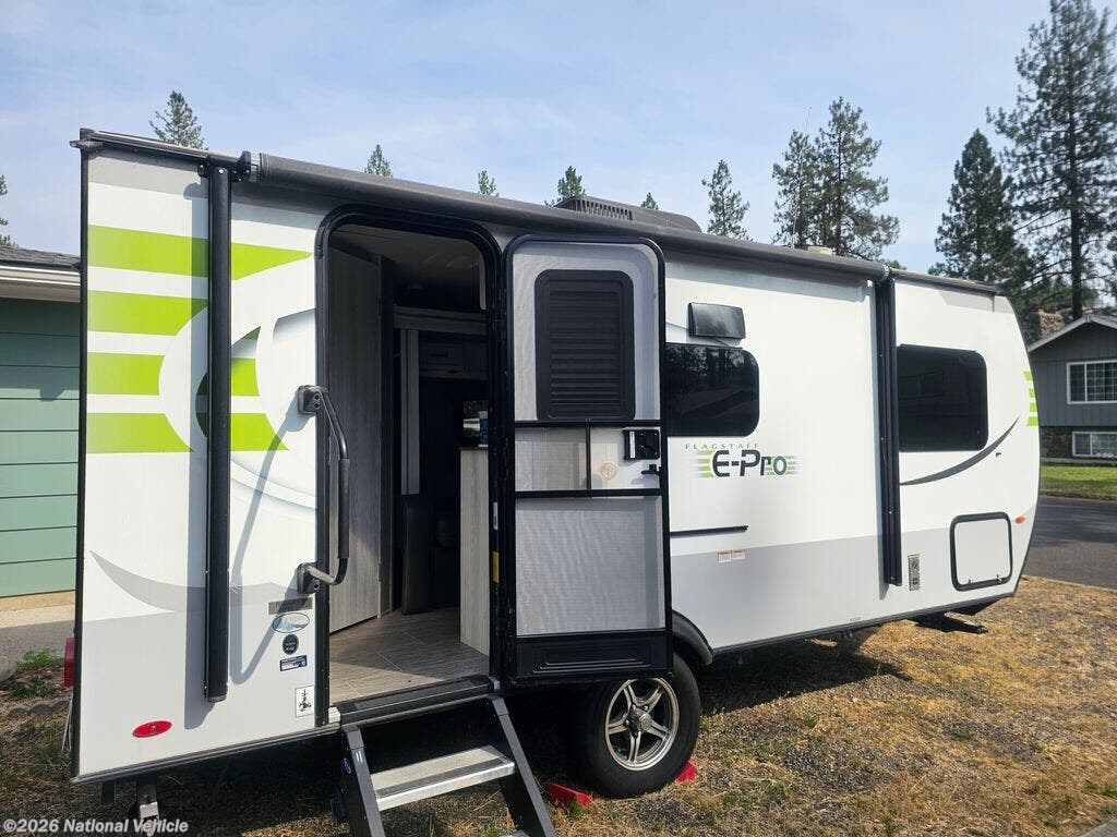 Used 2018 Forest River Flagstaff Micro Lite XLT 19FBS available in Spokane, Washington