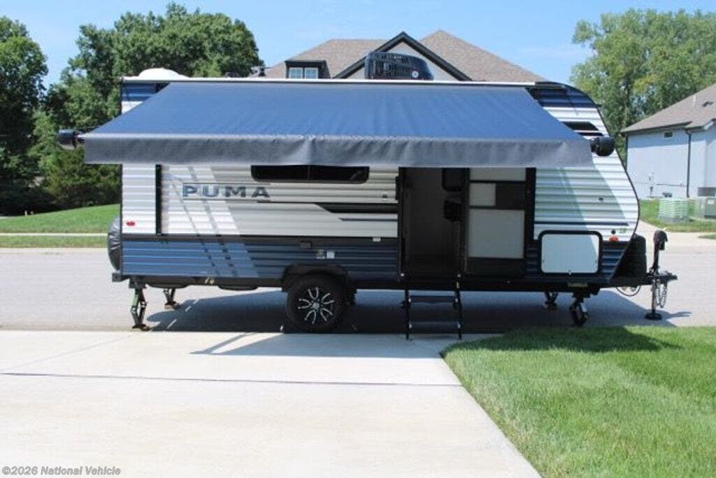 Used 2025 Palomino Puma Ultra Lite 16QBX available in Blue Springs, Missouri
