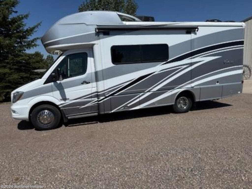 Used 2017  Winnebago View 24J by Winnebago from National Vehicle in Elizabeth, CO