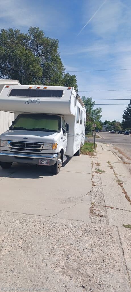Used 2001  Shasta  Cheyenne 308 by Shasta from National Vehicle in Lander, WY