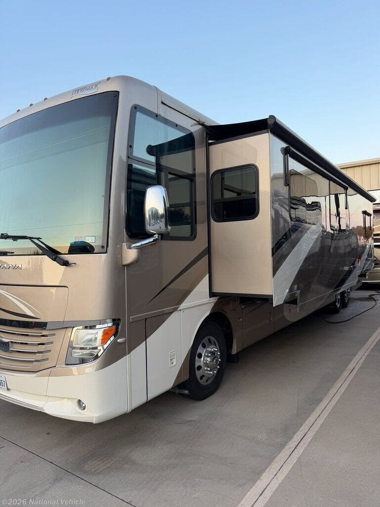 Used 2019  Newmar Ventana 4369 by Newmar from National Vehicle in Denton, TX
