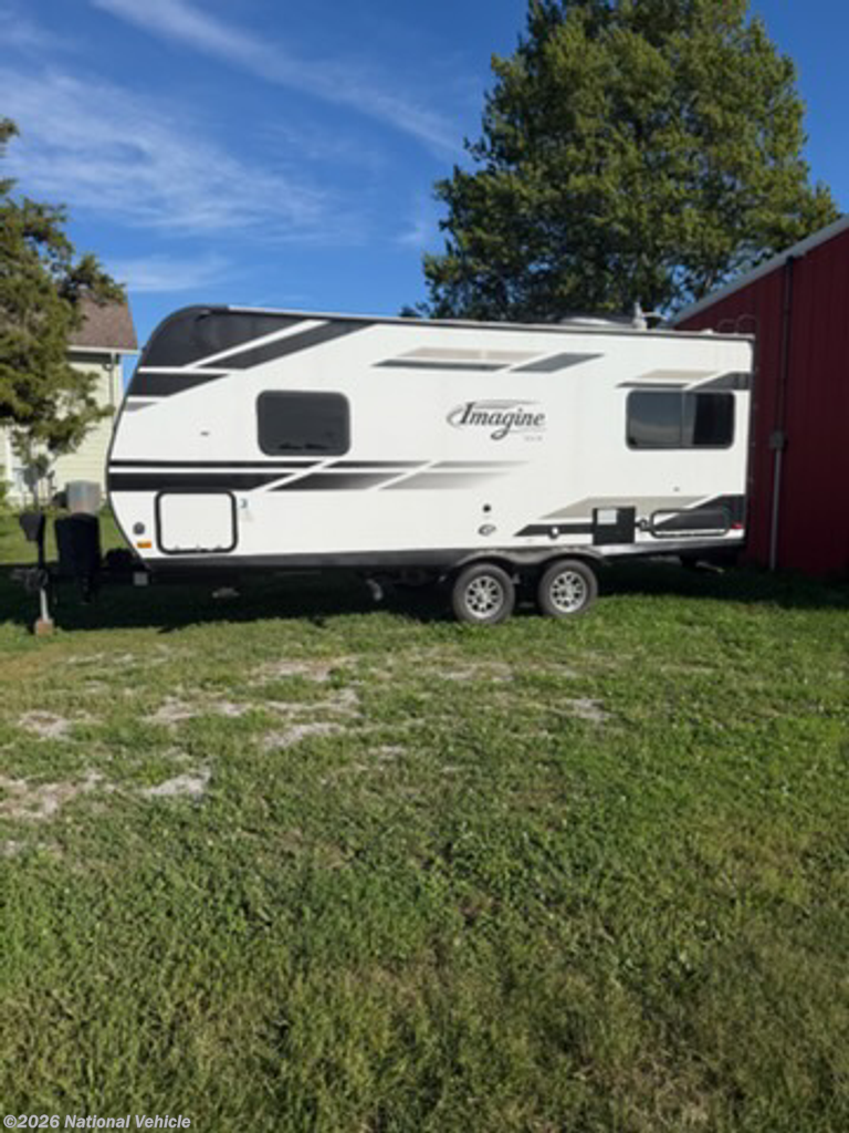 Used 2019  Grand Design Imagine 19RLE by Grand Design from National Vehicle in Holgate, OH