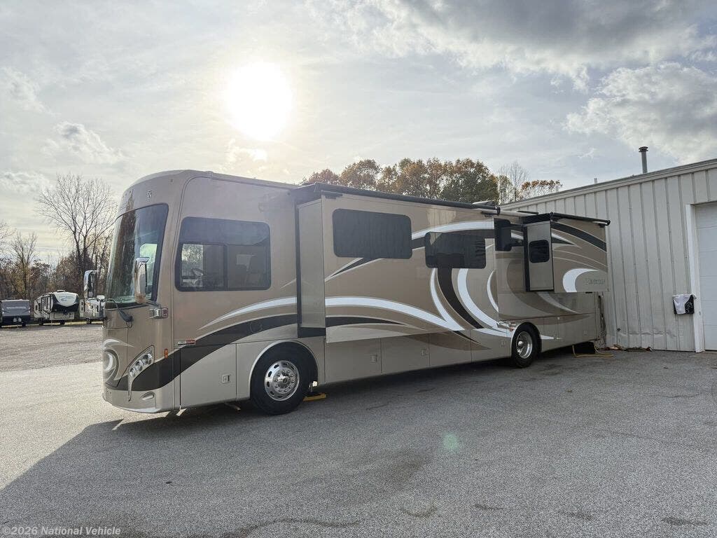 Used 2016  Thor Motor Coach Venetian M37 by Thor Motor Coach from National Vehicle in Chardon, OH