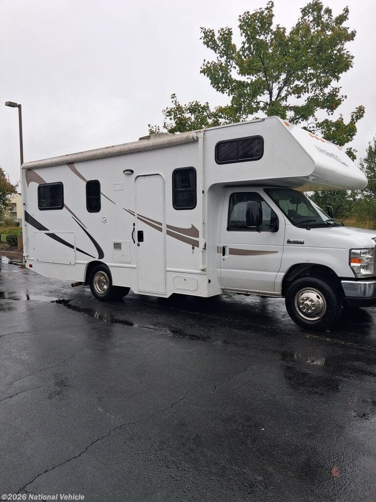 Used 2020  Thor Motor Coach Majestic 23A by Thor Motor Coach from National Vehicle in Bealeton, VA