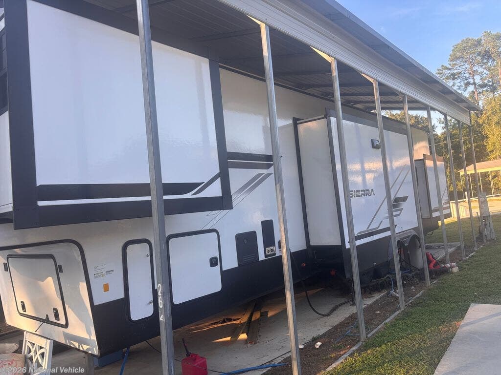 Used 2025  Forest River Sierra 4002FB by Forest River from National Vehicle in Houston, TX
