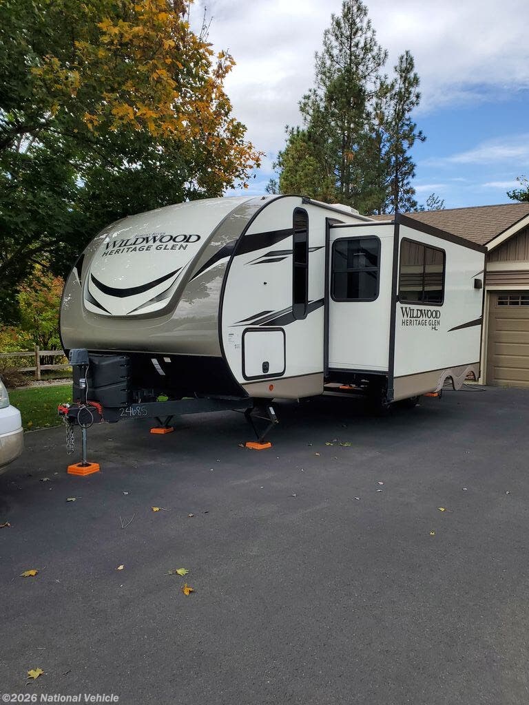 Used 2023  Forest River Wildwood Heritage Glen HL 22RKHL by Forest River from National Vehicle in Nine Mile Falls, WA