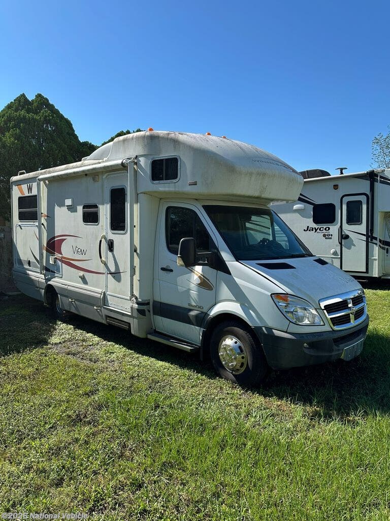 Used 2008  Winnebago View 24J by Winnebago from National Vehicle in Plant City, FL