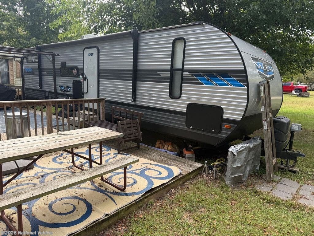 Used 2022  Forest River Salem 29VBUD by Forest River from National Vehicle in Amboy, IL