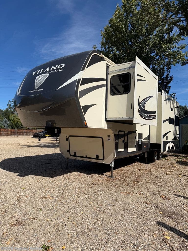 Used 2021  Vanleigh Vilano 320GK by Vanleigh from National Vehicle in Boise, ID