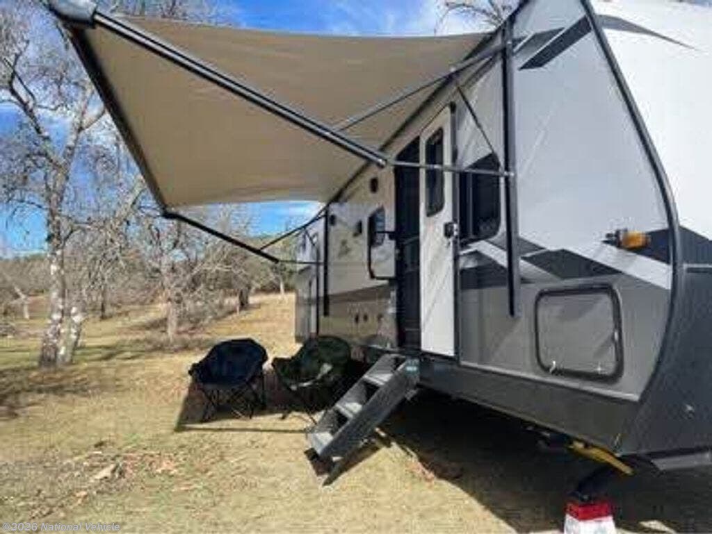 Used 2022  Jayco Jay Flight 32BHDS by Jayco from National Vehicle in Fort Worth, TX