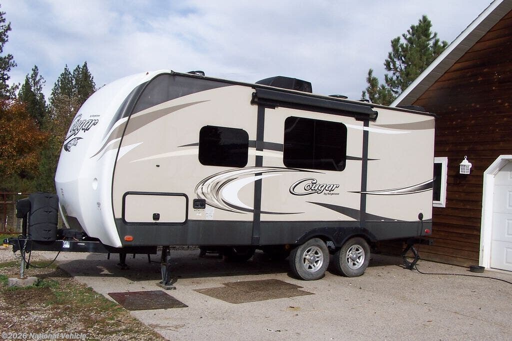 Used 2017  Keystone Cougar 19RBEWE by Keystone from National Vehicle in Corvallis, MT
