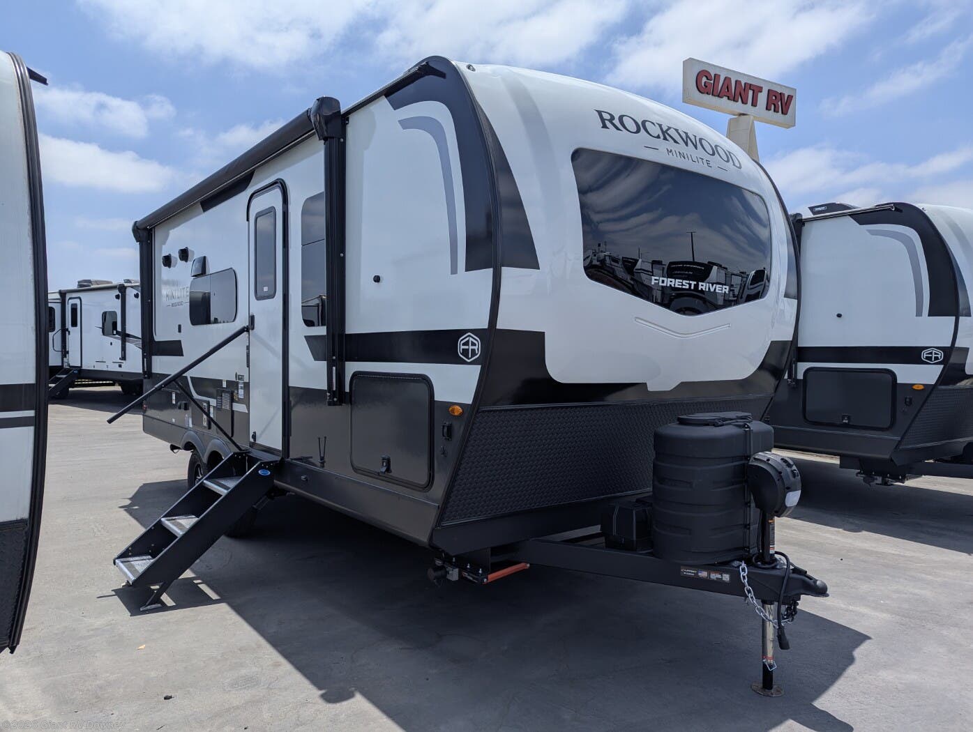 New 2026 Forest River Rockwood Mini Lite 2214S available in Downey, California