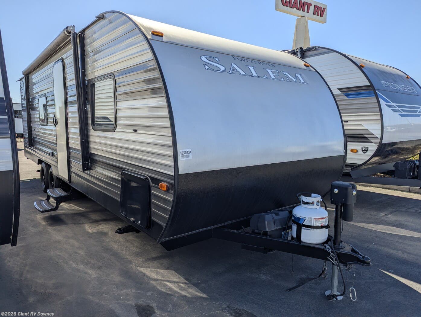 Used 2020 Forest River Salem Select West 268BH available in Downey, California