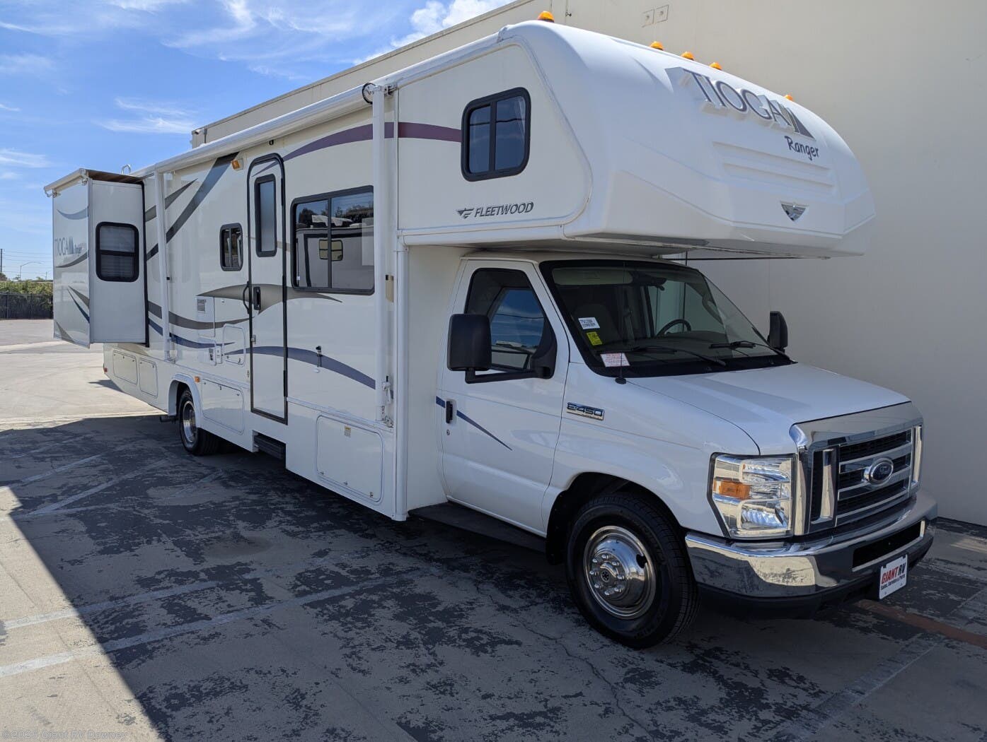 Used 2010 Fleetwood Tioga 31M available in Downey, California