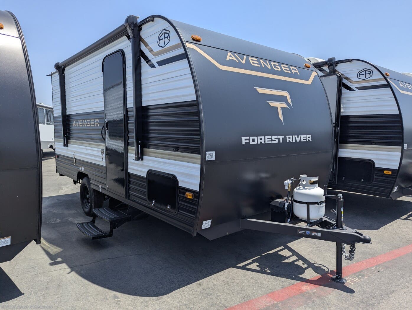 New 2026 Prime Time Avenger 16BHX available in Downey, California