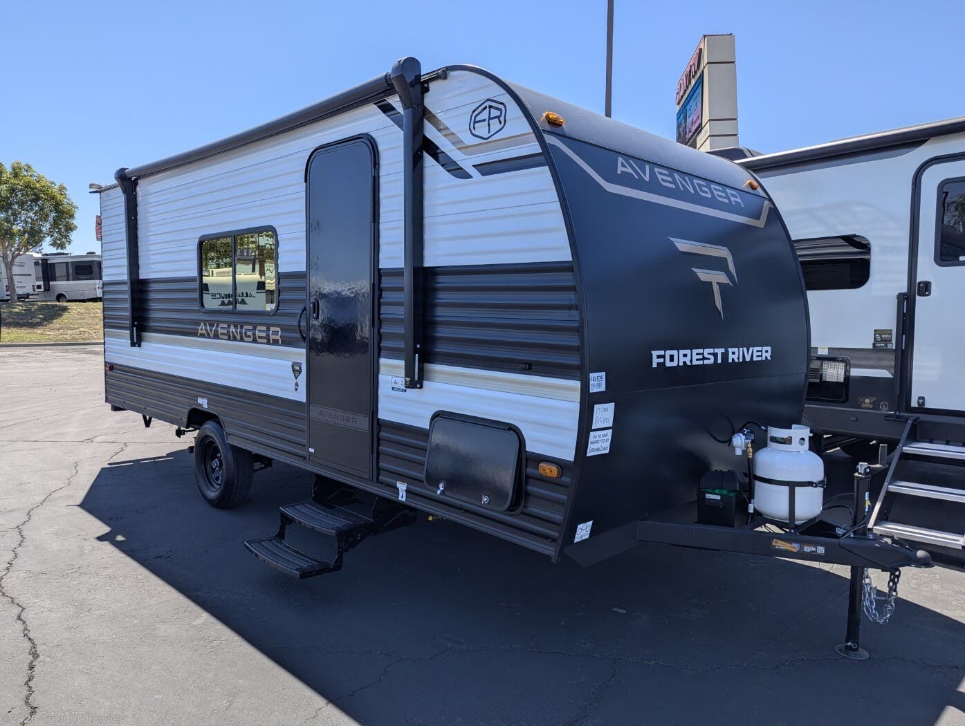 New 2026 Prime Time Avenger 17DBX available in Downey, California