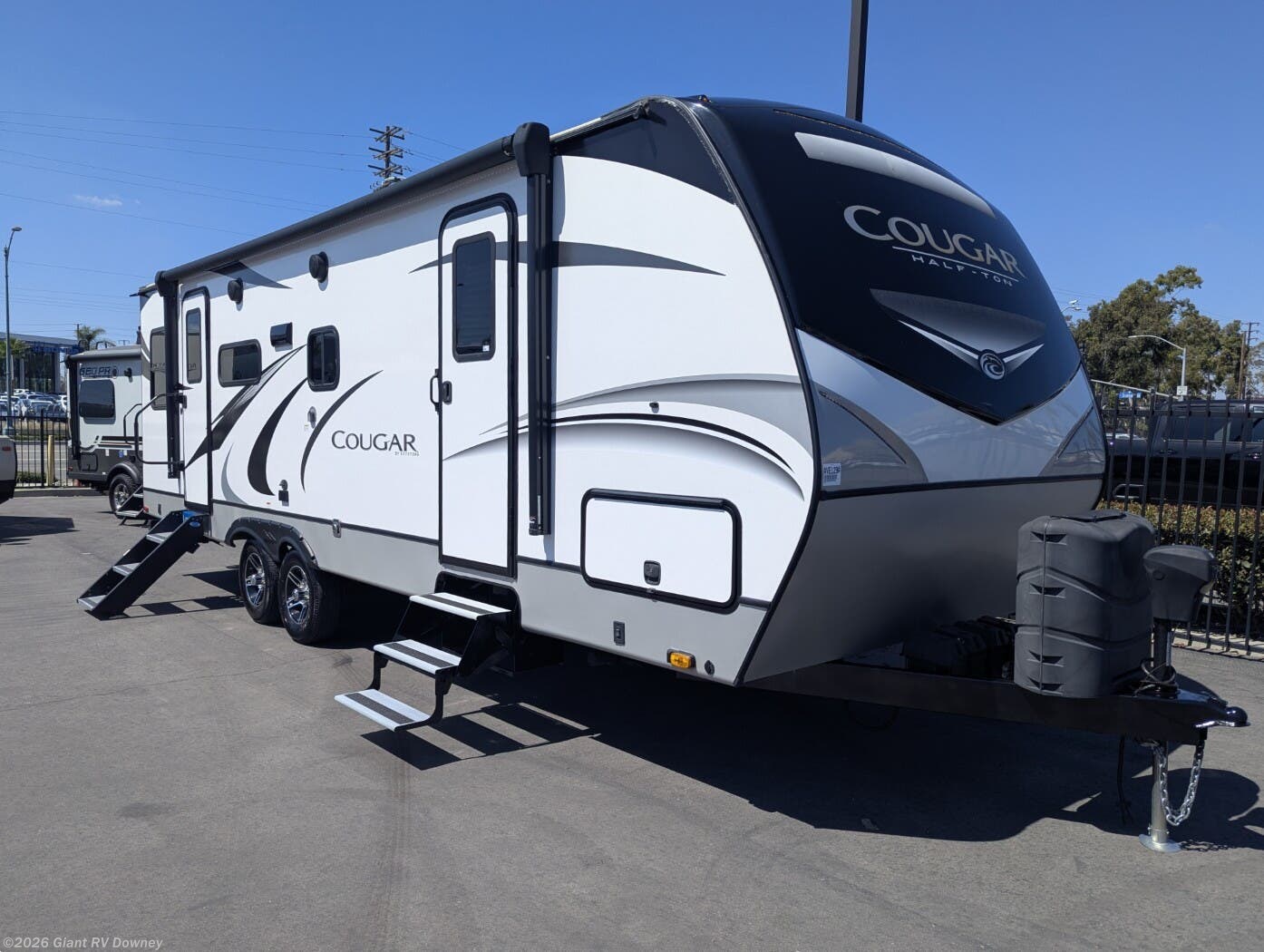 Used 2021 Keystone Cougar Half-Ton West 25RDSWE available in Downey, California