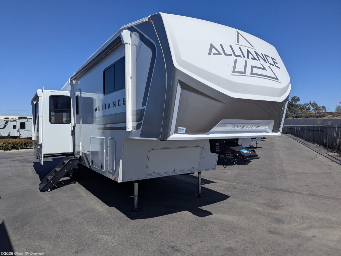 New 2027 Alliance RV Avenue 32RLS available in Downey, California