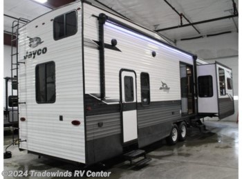 New 2022 Jayco Jay Flight Bungalow 40LOFT available in Clio, Michigan