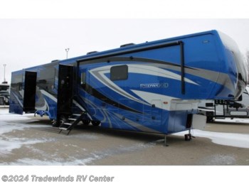 New 2023 CrossRoads Redwood 4150RD available in Clio, Michigan