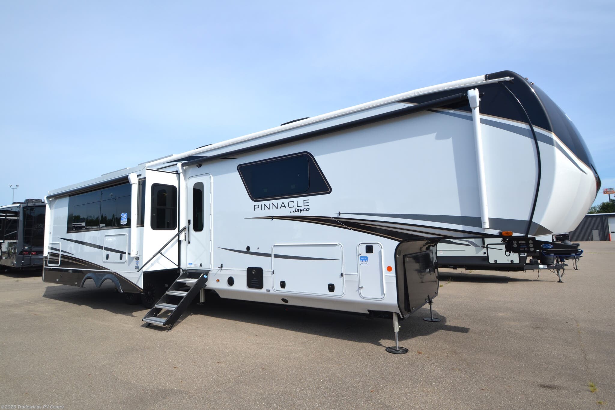 New 2026 Jayco Pinnacle 38FBRK available in Clio, Michigan