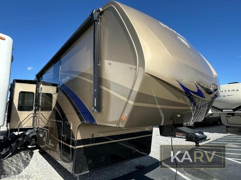 Used 2023 Vanleigh Beacon 41LKB available in Desert Hot Springs, California