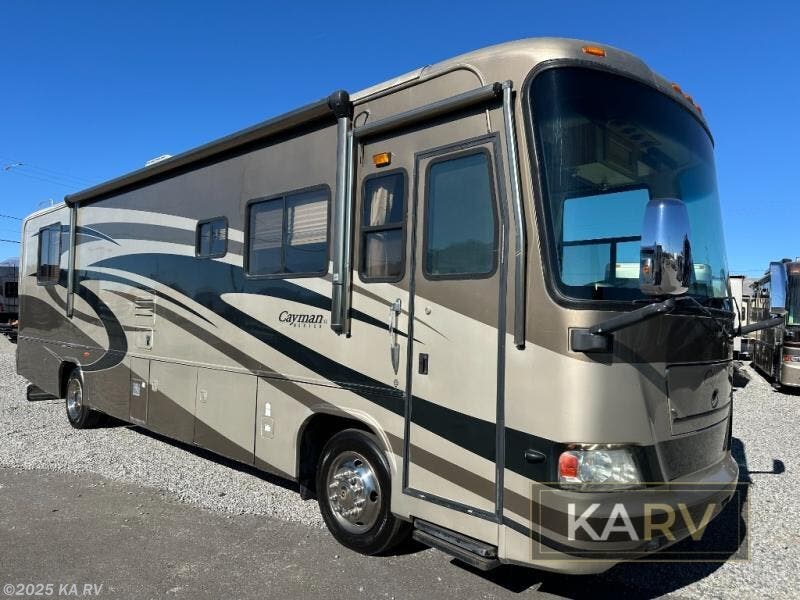 Used 2007 Monaco RV Cayman 37PBD available in Desert Hot Springs, California