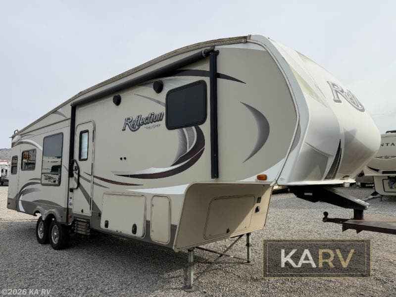 Used 2016 Grand Design Reflection 303RLS available in Desert Hot Springs, California