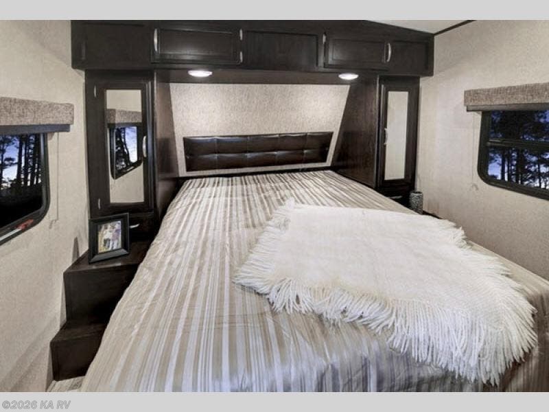 Used 2017 Grand Design Imagine 2950RL available in Desert Hot Springs, California