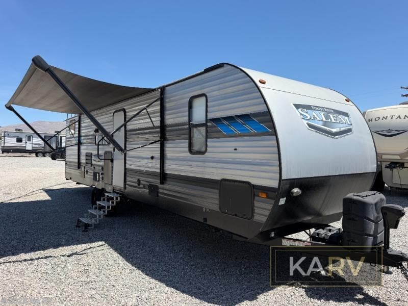 Used 2022 Forest River Salem 29VBUD available in Desert Hot Springs, California